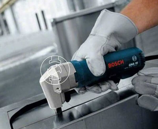 Cách sử dụng và bảo quản máy đột lỗ một cách lâu bền nhất - Máy đột lỗ cầm tay